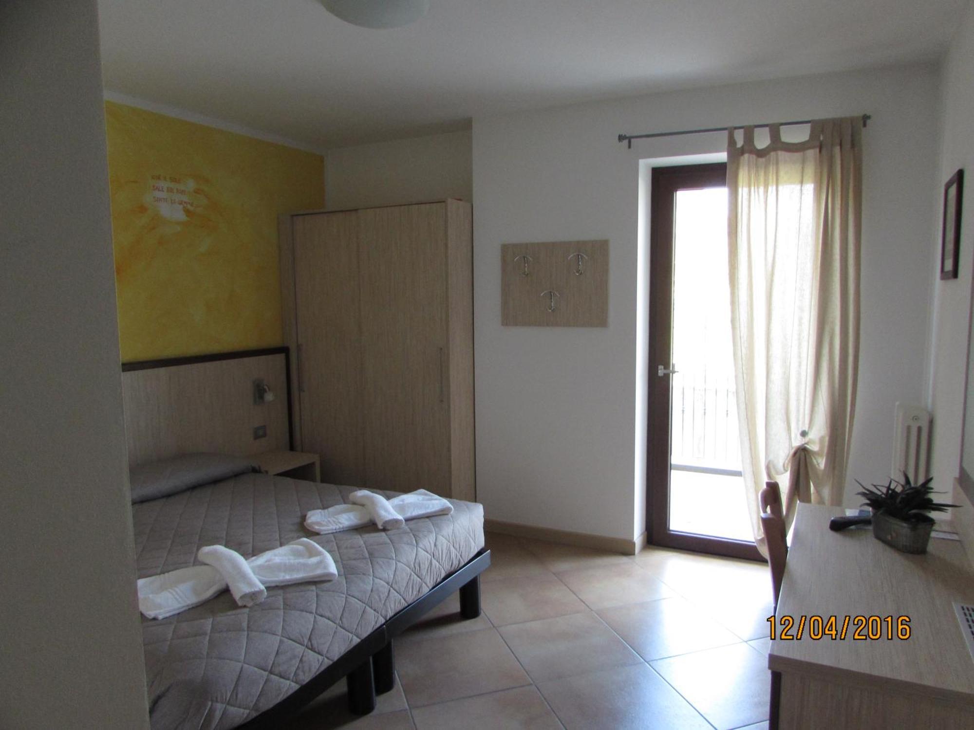Agritur Arcosole B&B Camping Værelse billede