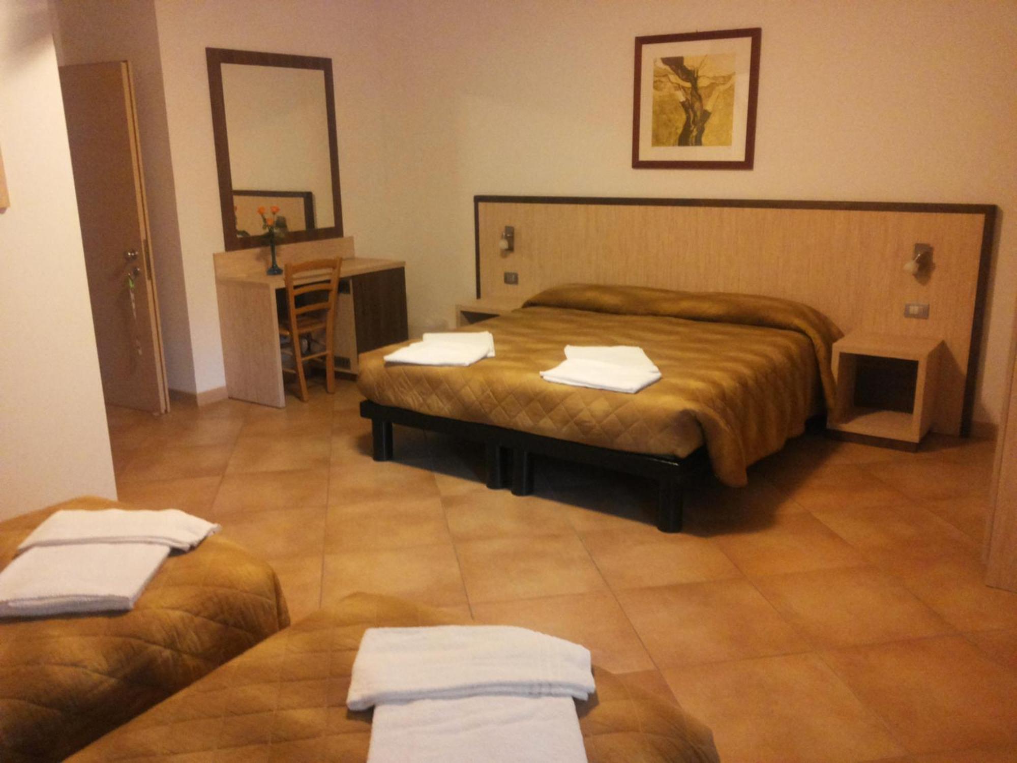 Agritur Arcosole B&B Camping Værelse billede
